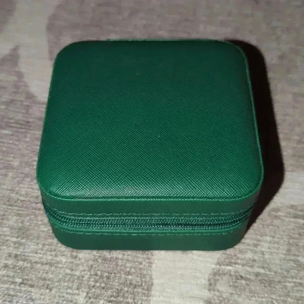 Green Travel Jewelry Case with Mirror, Vegan Leather, Gifts for Women - Picture 2 of 5